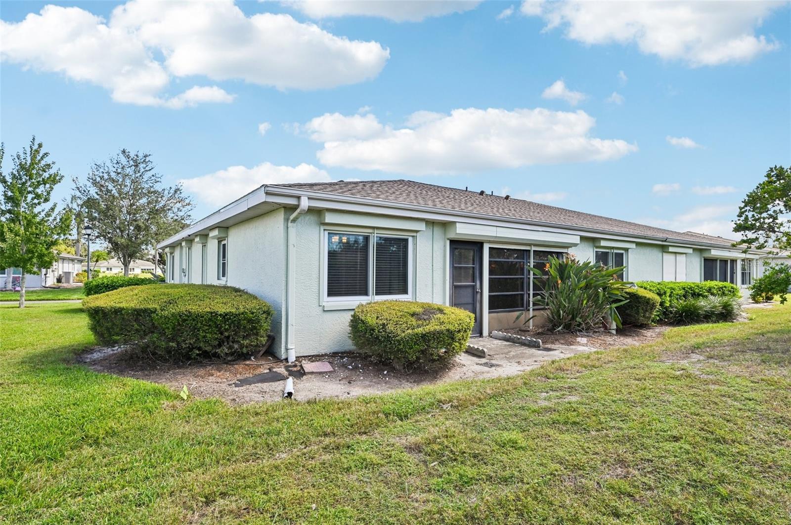 2421 LANCASTER DR