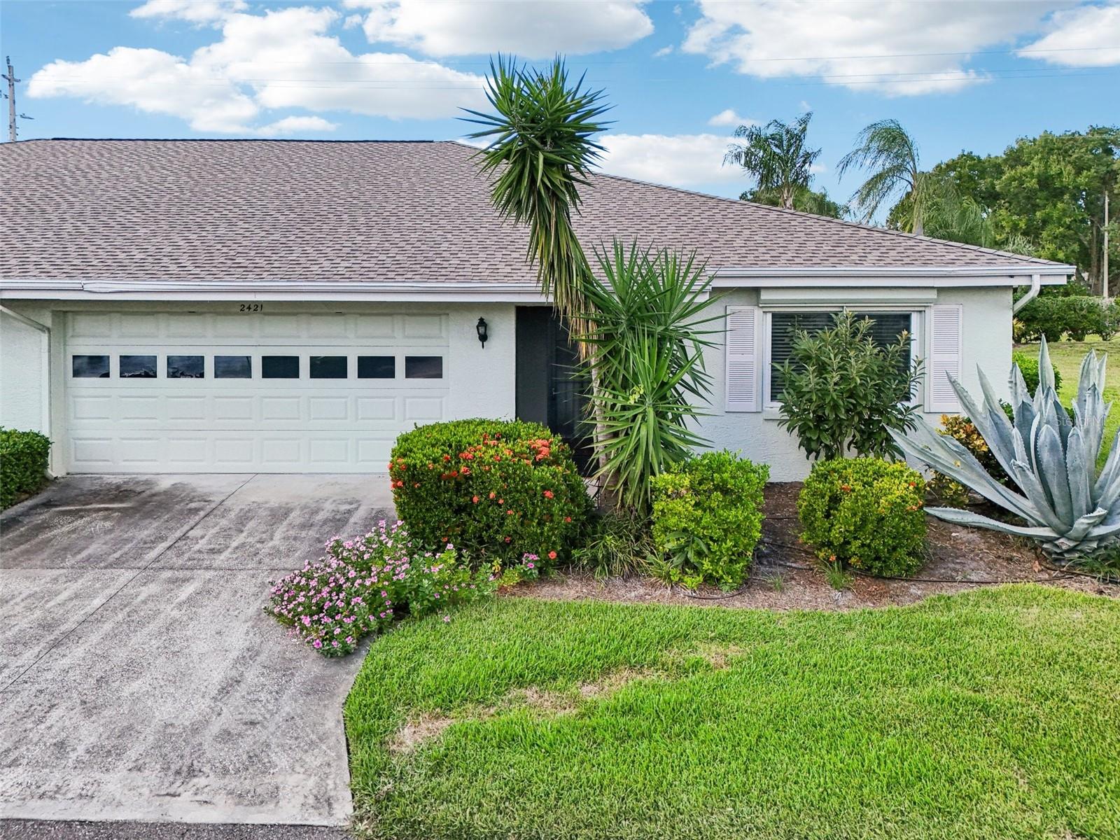 2421 LANCASTER DR