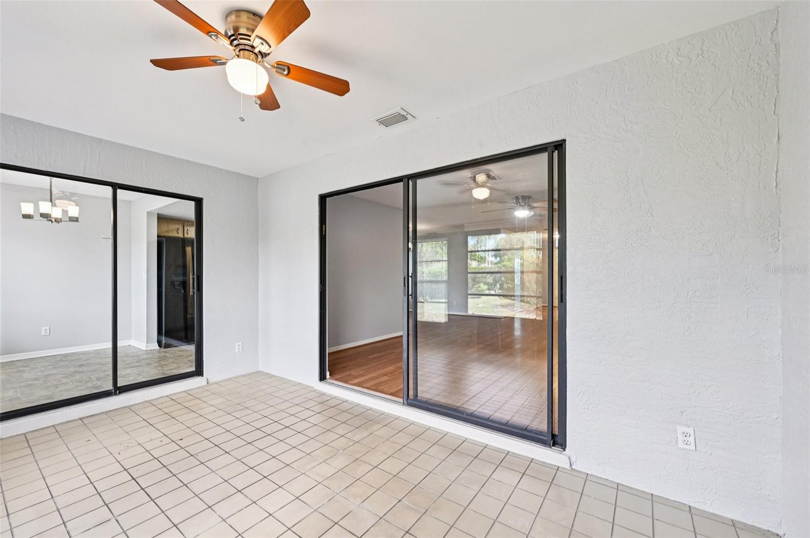 2421 LANCASTER DR