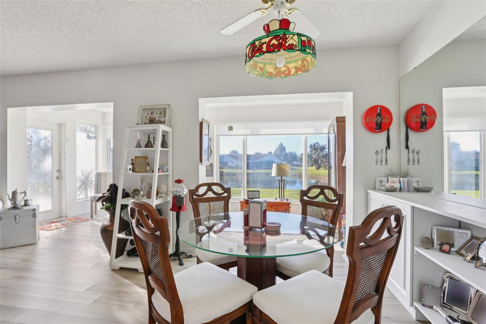 2339 GLENMORE CIR