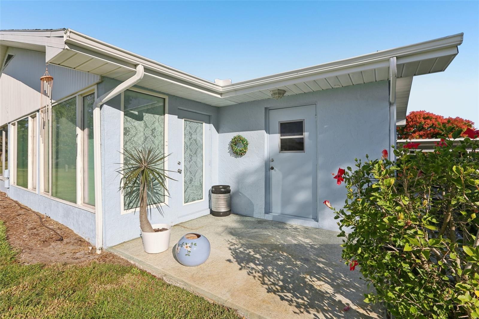 2339 GLENMORE CIR