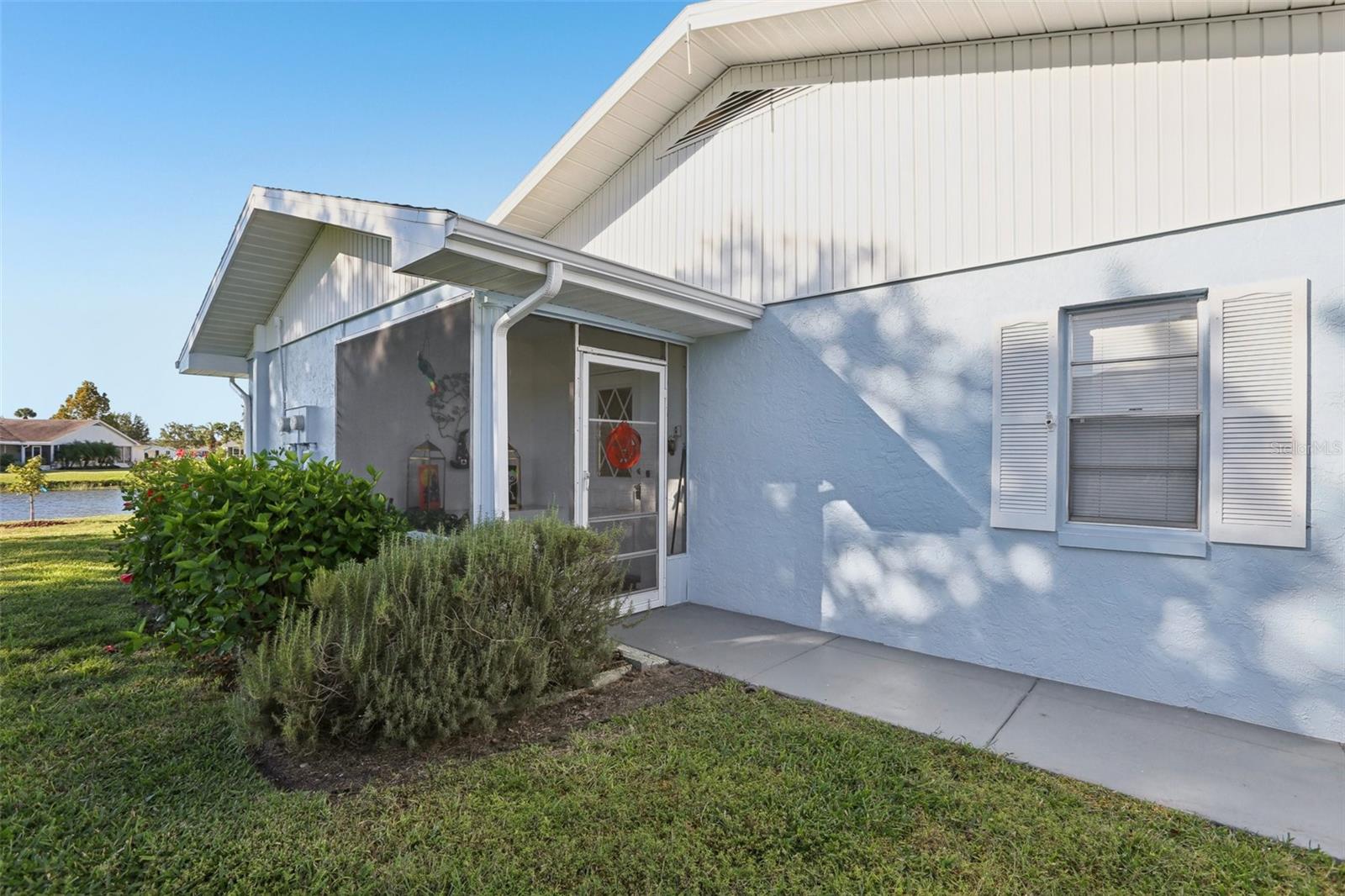 2339 GLENMORE CIR