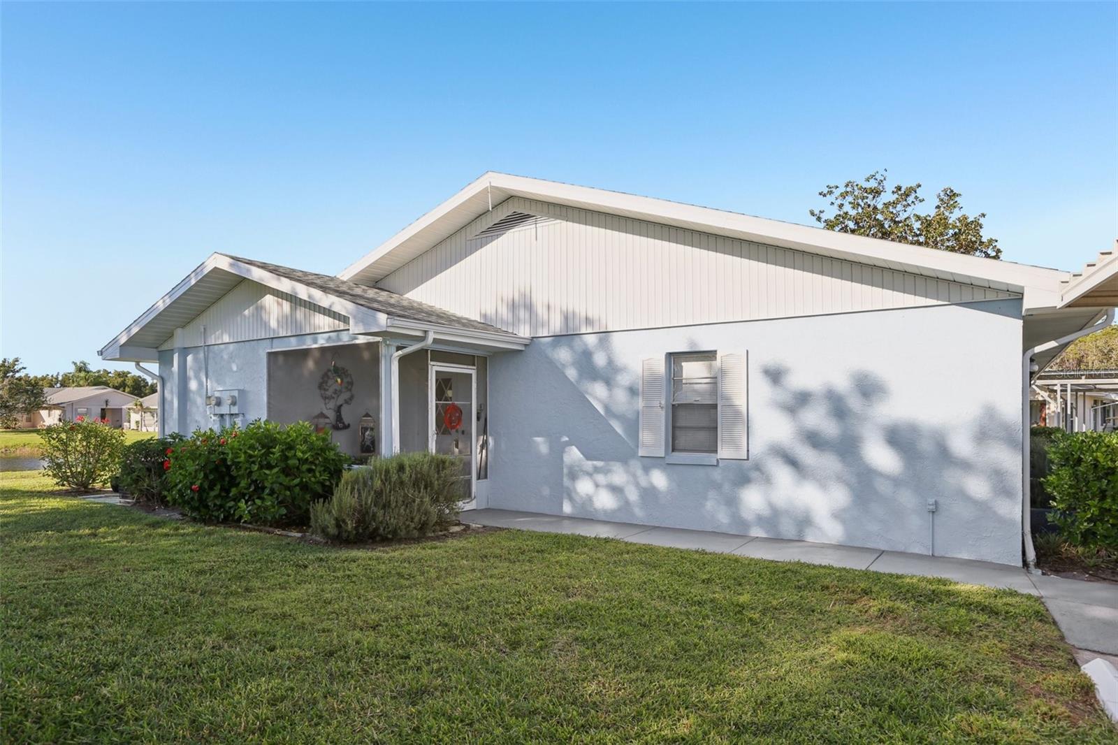 2339 GLENMORE CIR
