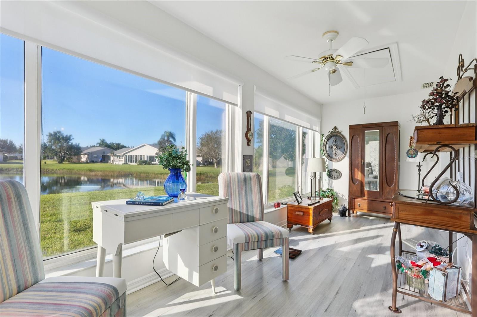 2339 GLENMORE CIR