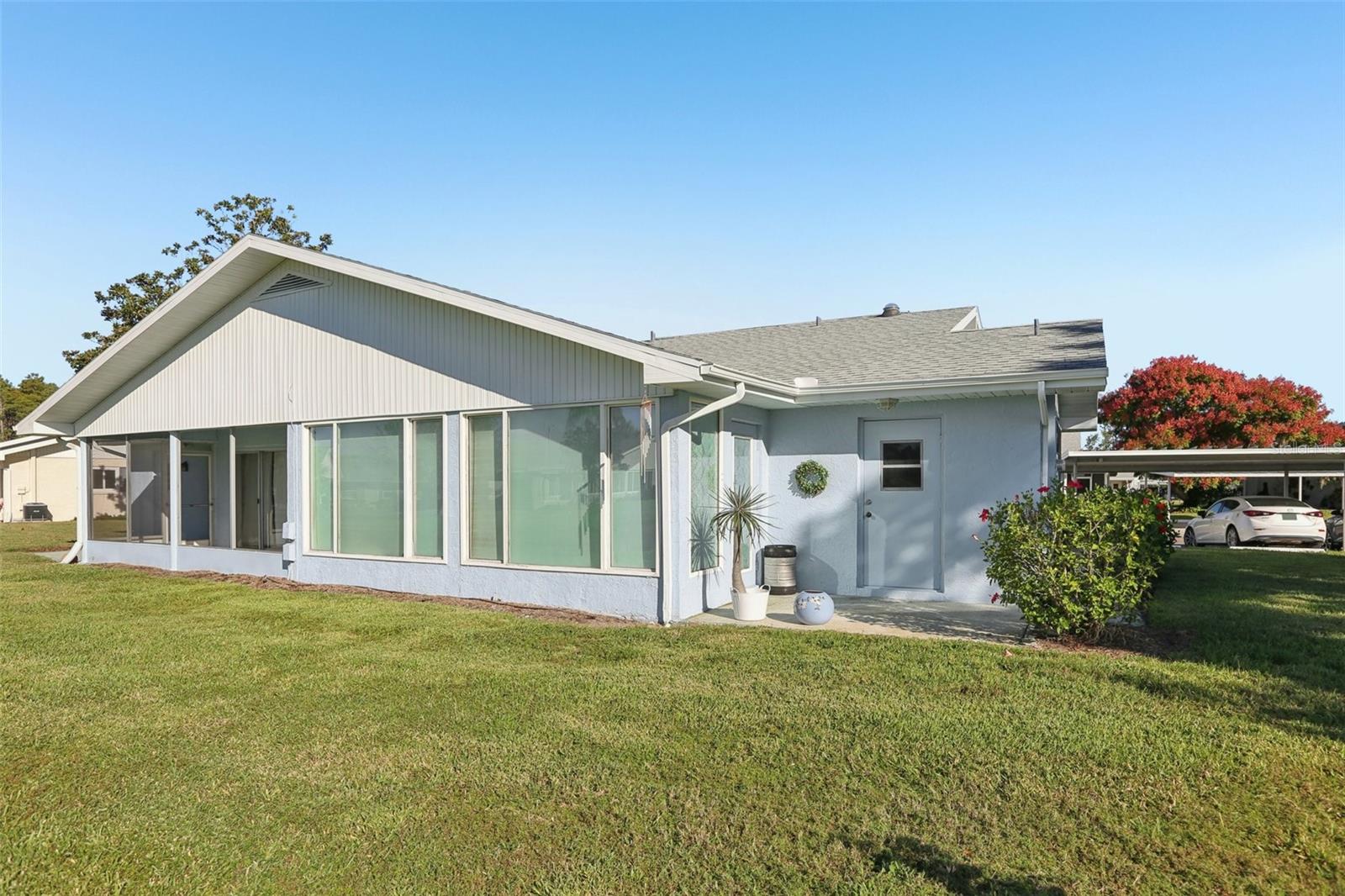 2339 GLENMORE CIR