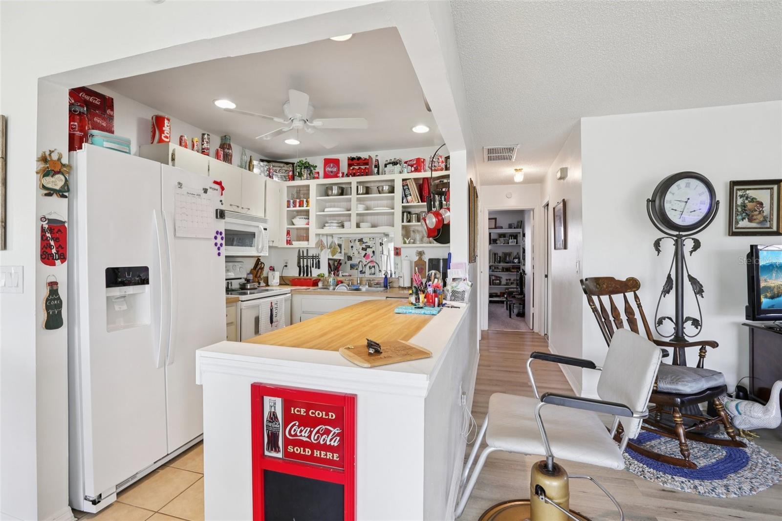 2339 GLENMORE CIR