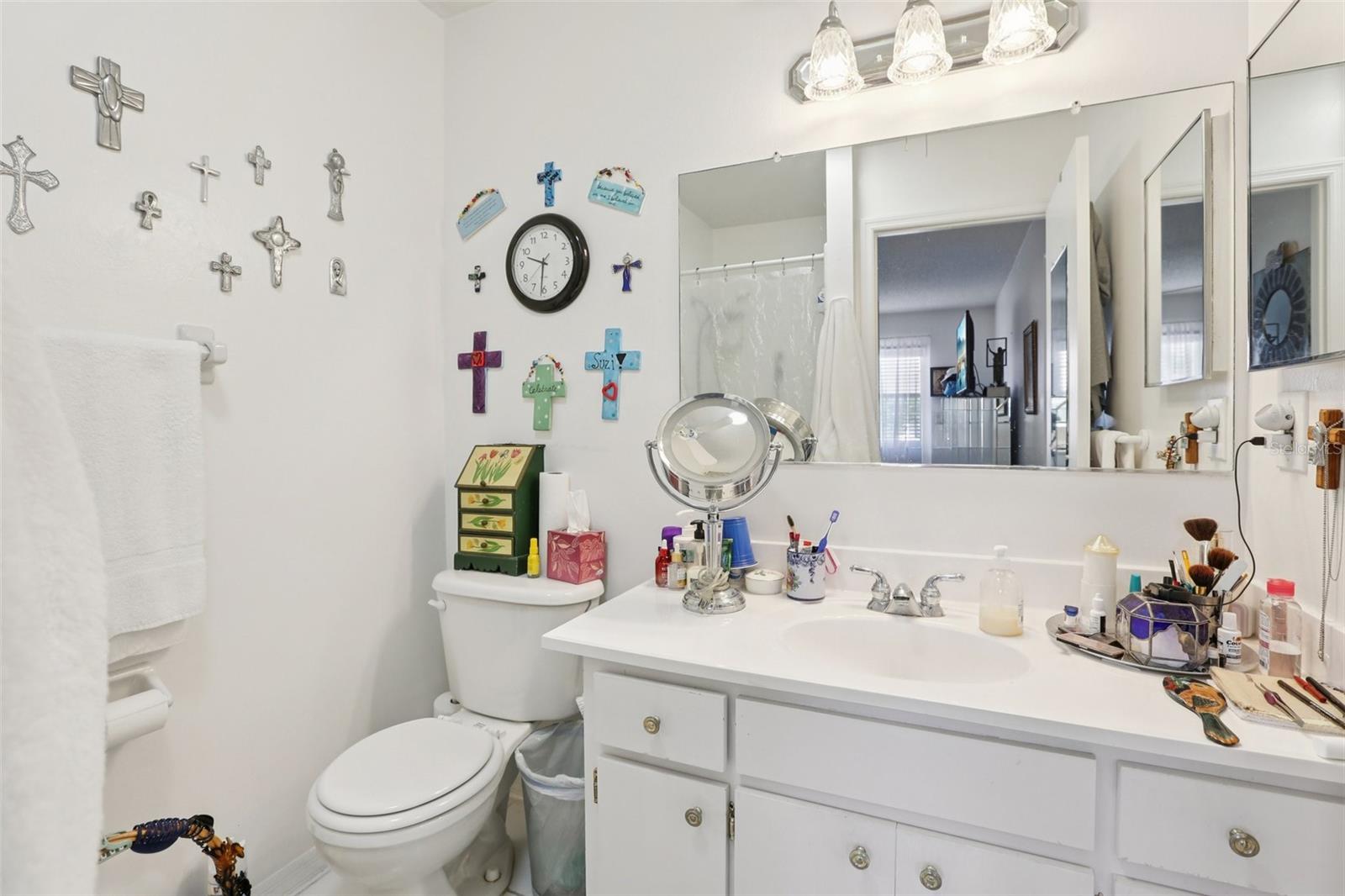 2339 GLENMORE CIR