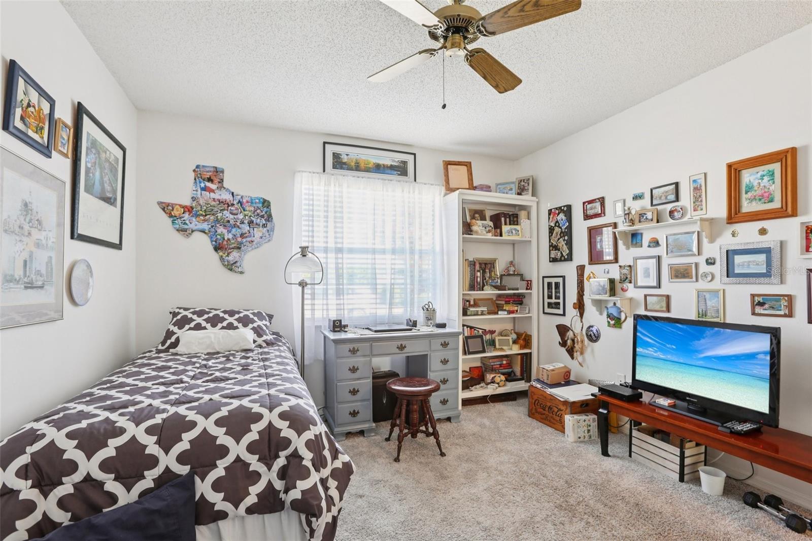 2339 GLENMORE CIR