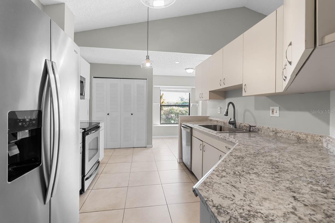 1209 LITCHFIELD DR #42