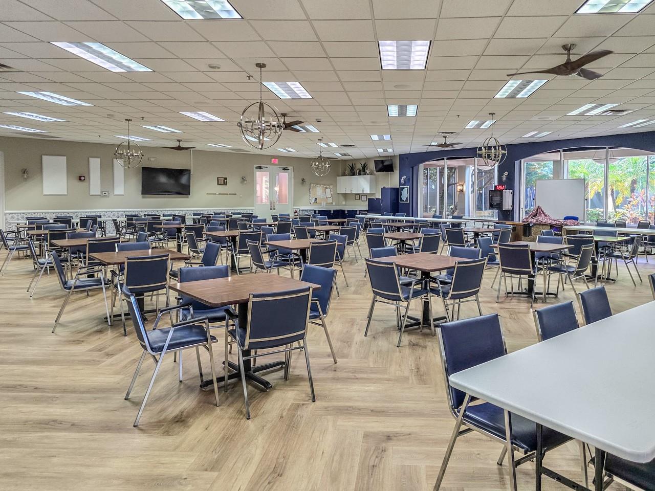 1209 LITCHFIELD DR #42