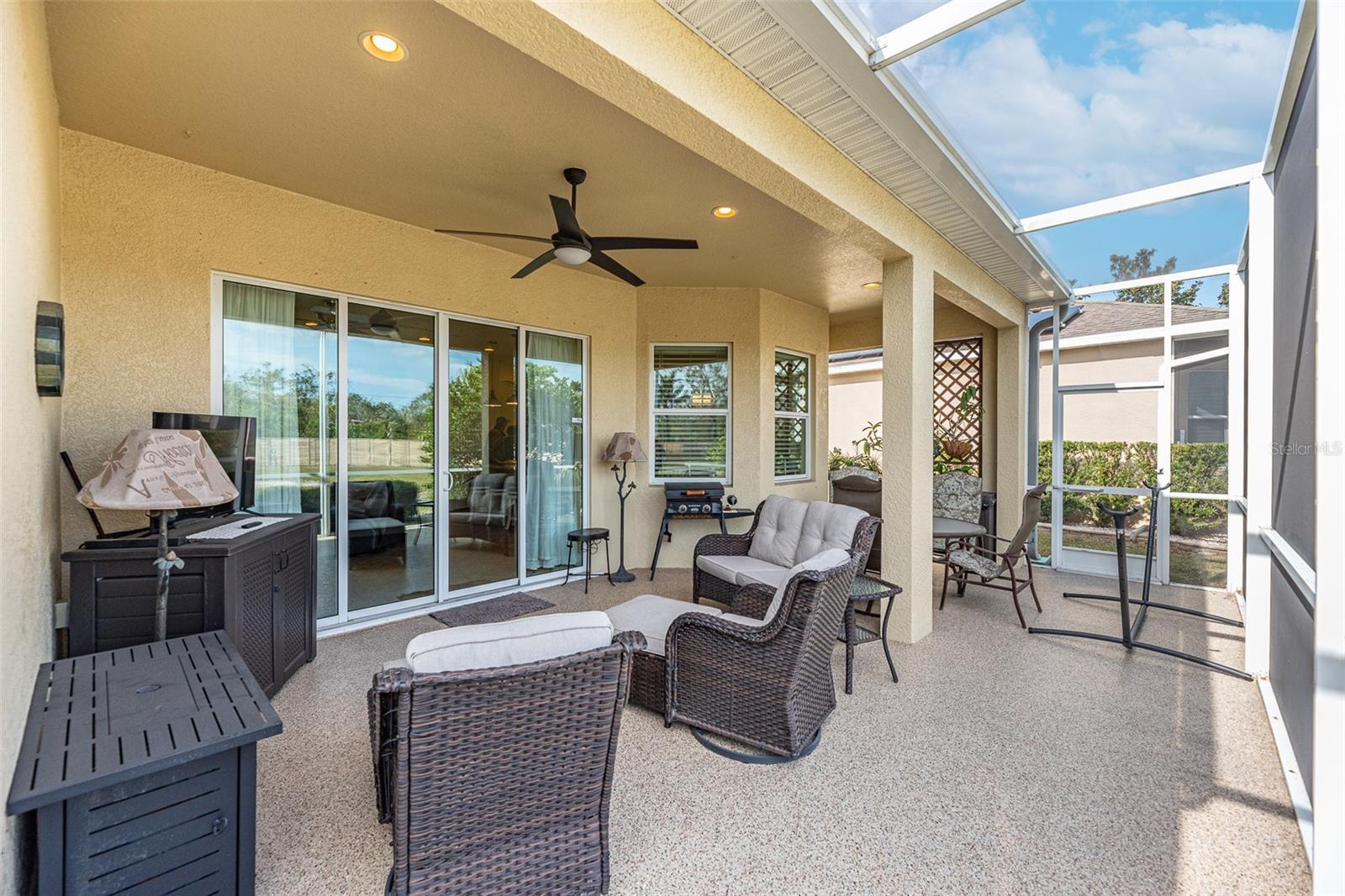 1649 EMERALD DUNES DR