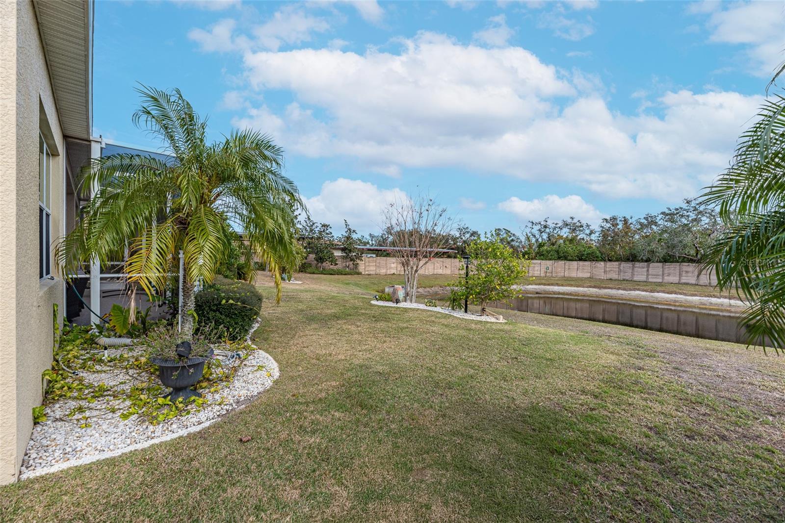 1649 EMERALD DUNES DR