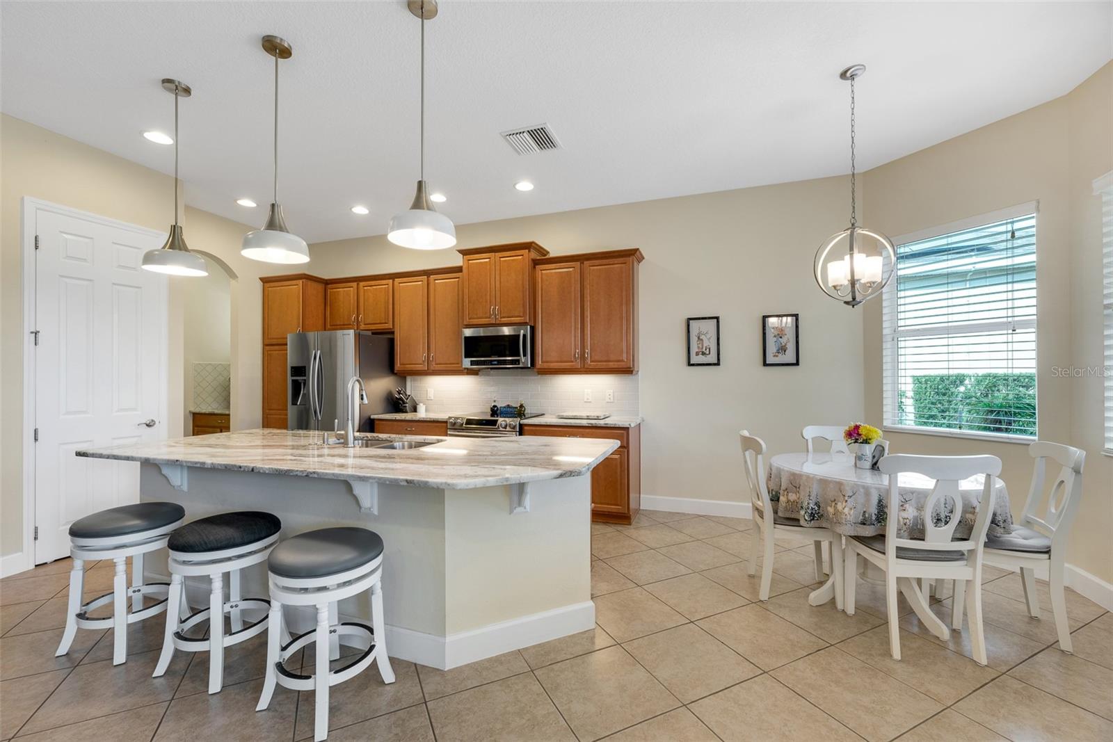 1649 EMERALD DUNES DR