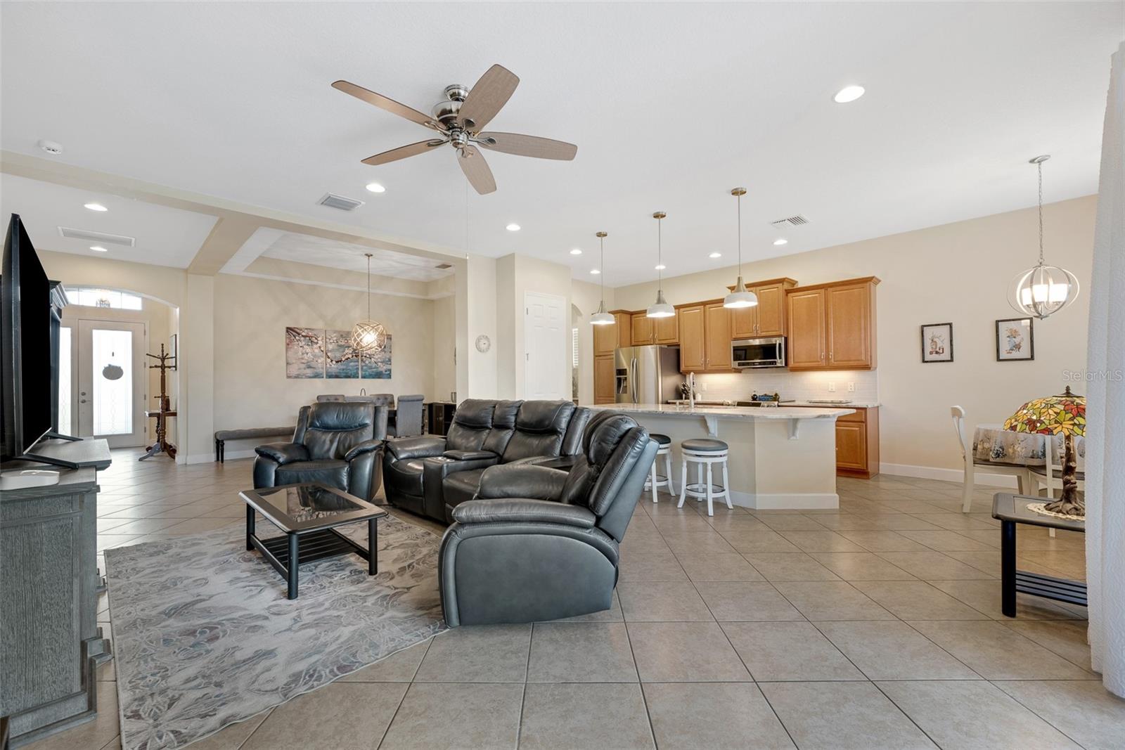 1649 EMERALD DUNES DR