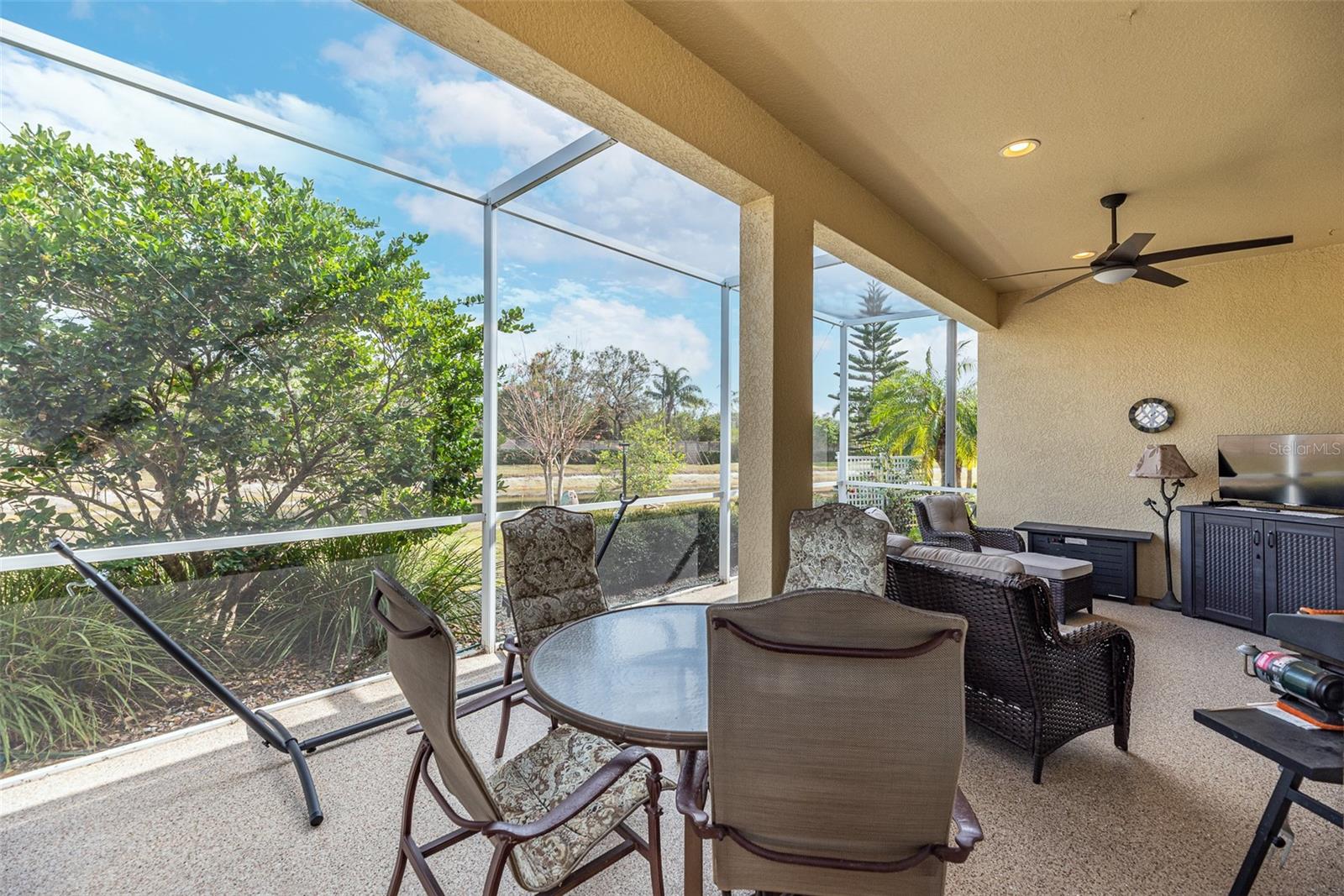 1649 EMERALD DUNES DR