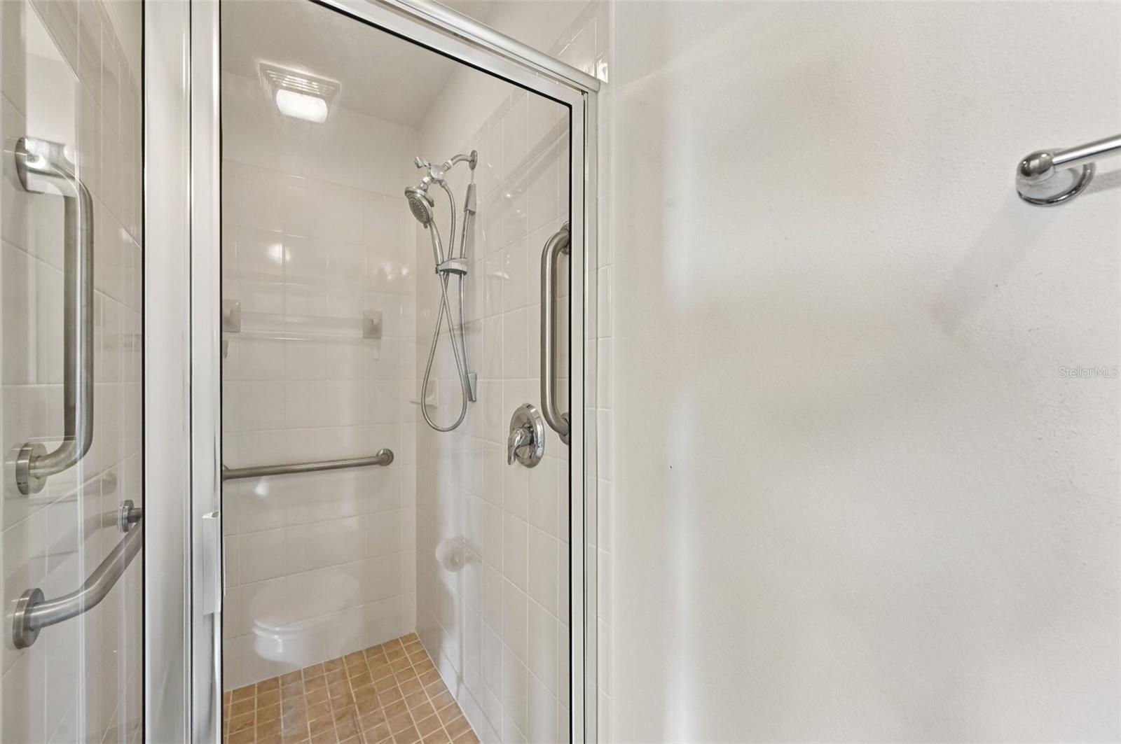 6506 7TH AVENUE CIR W