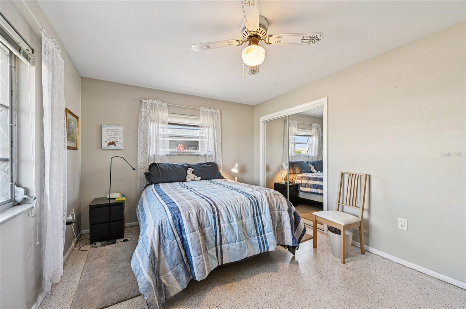 722 TAM O SHANTER AVE