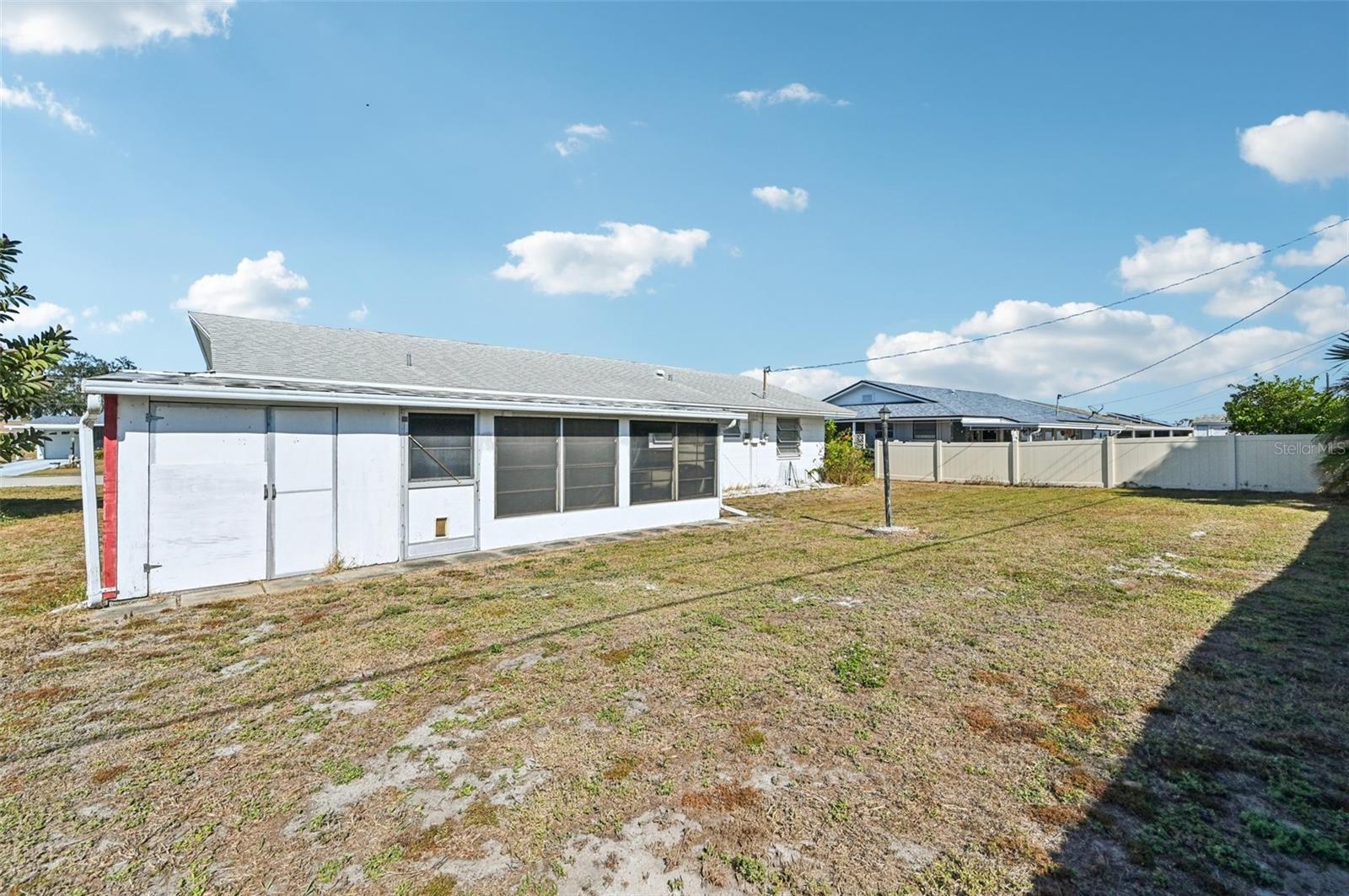 722 TAM O SHANTER AVE