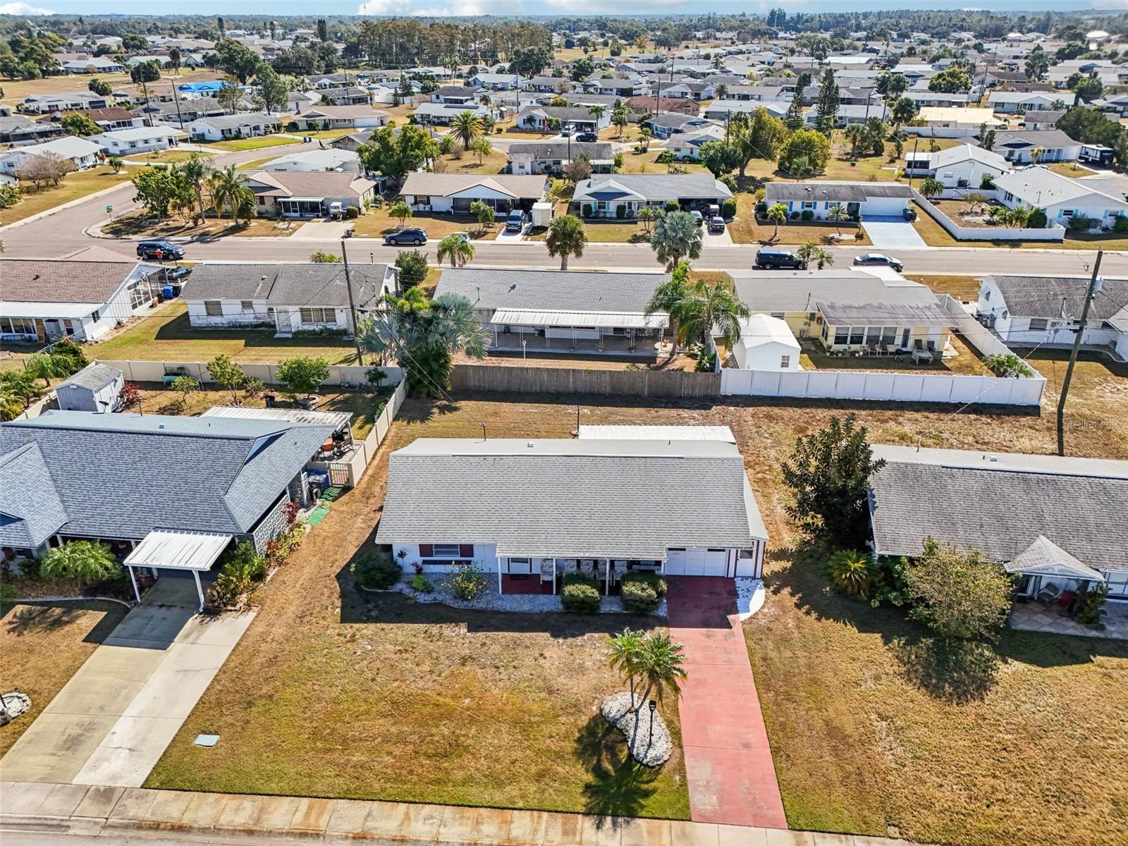 722 TAM O SHANTER AVE