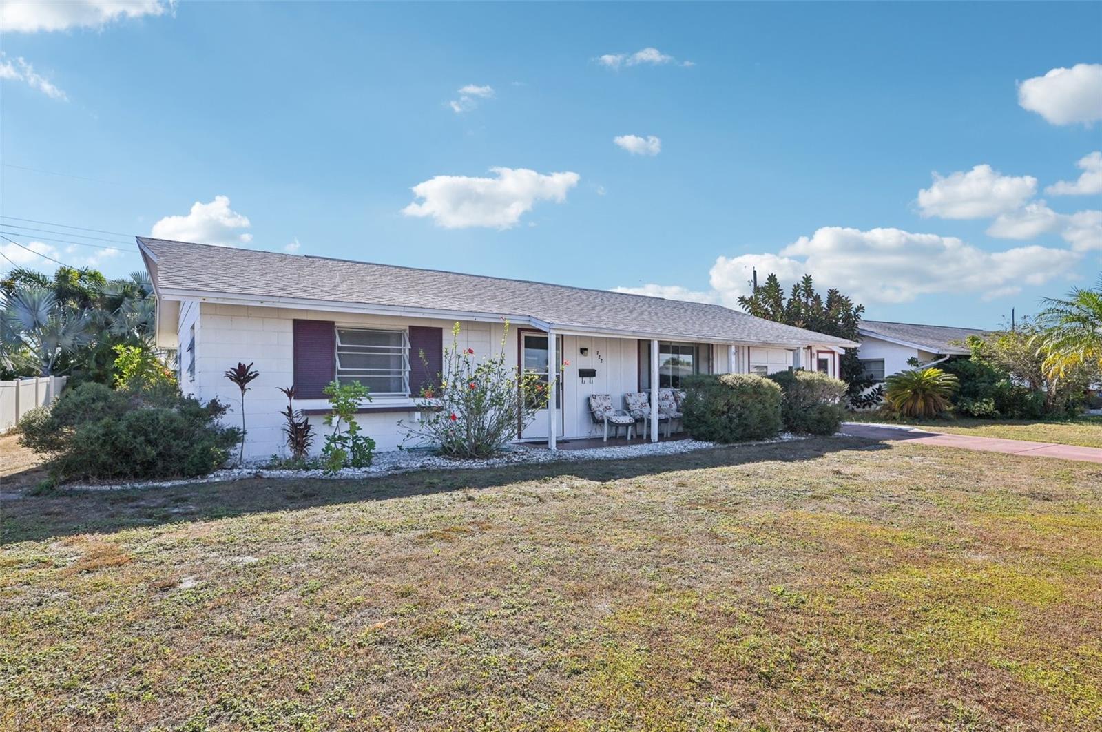 722 TAM O SHANTER AVE