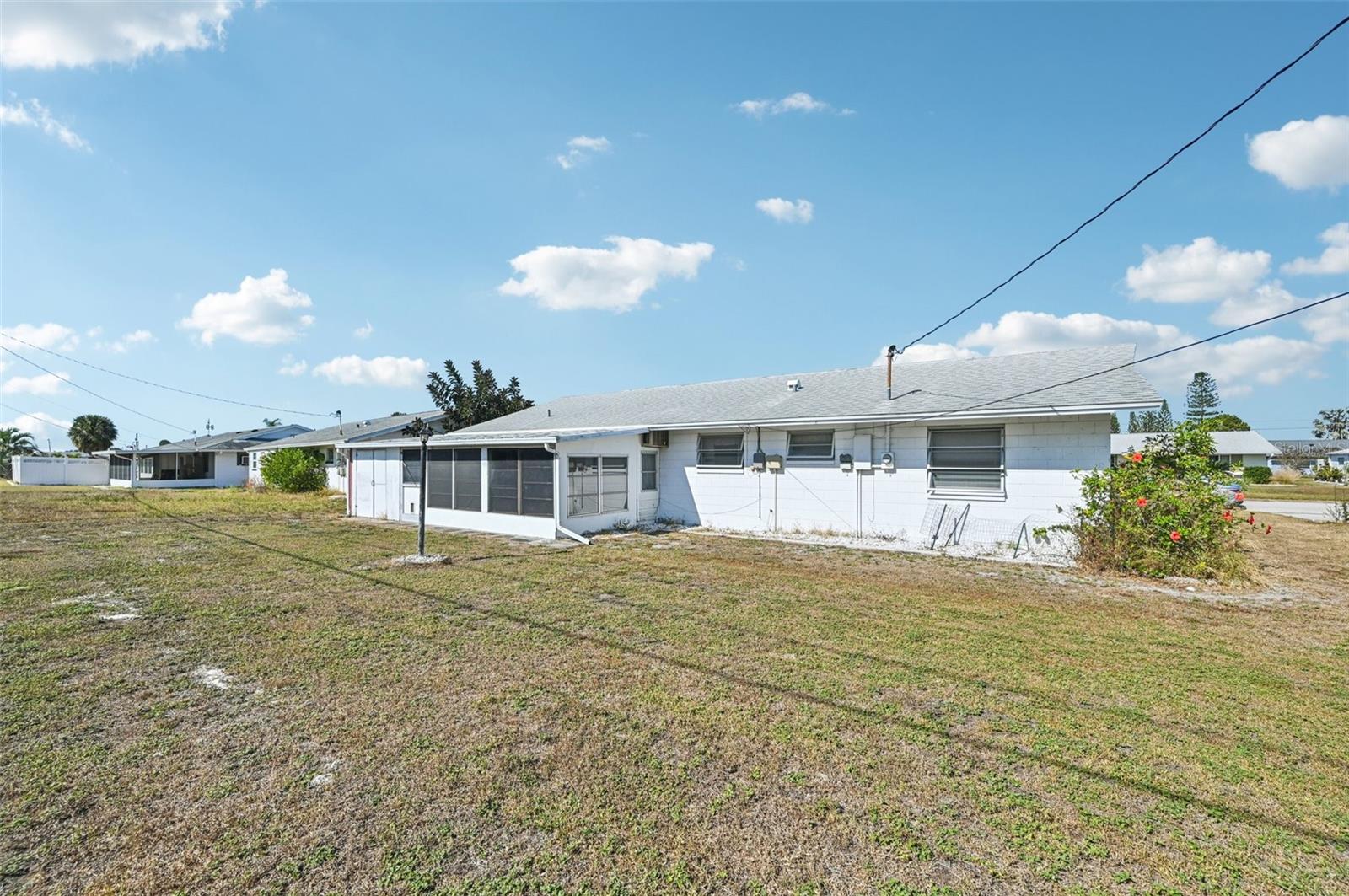 722 TAM O SHANTER AVE