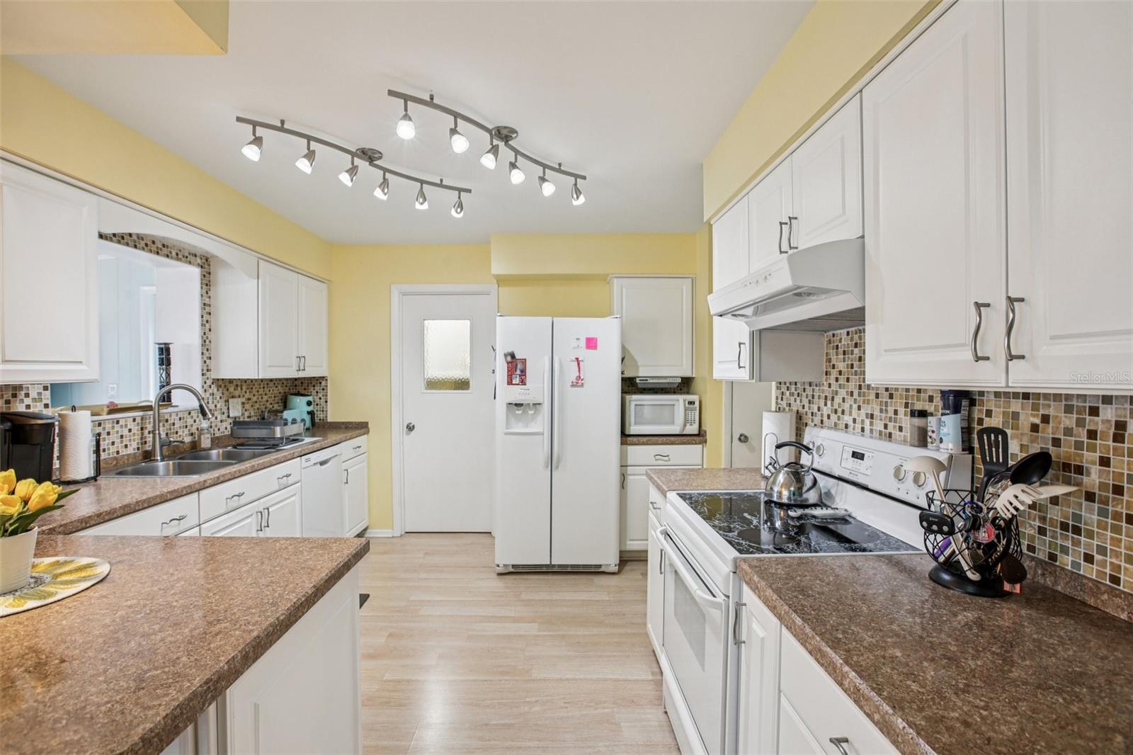 1409 N PEBBLE BEACH BLVD