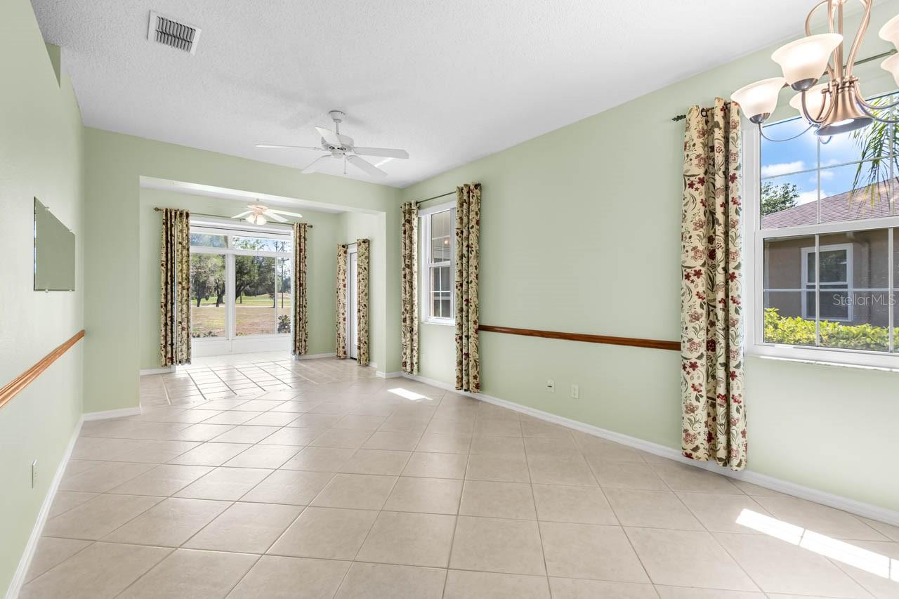 615 TREMONT GREENS LN