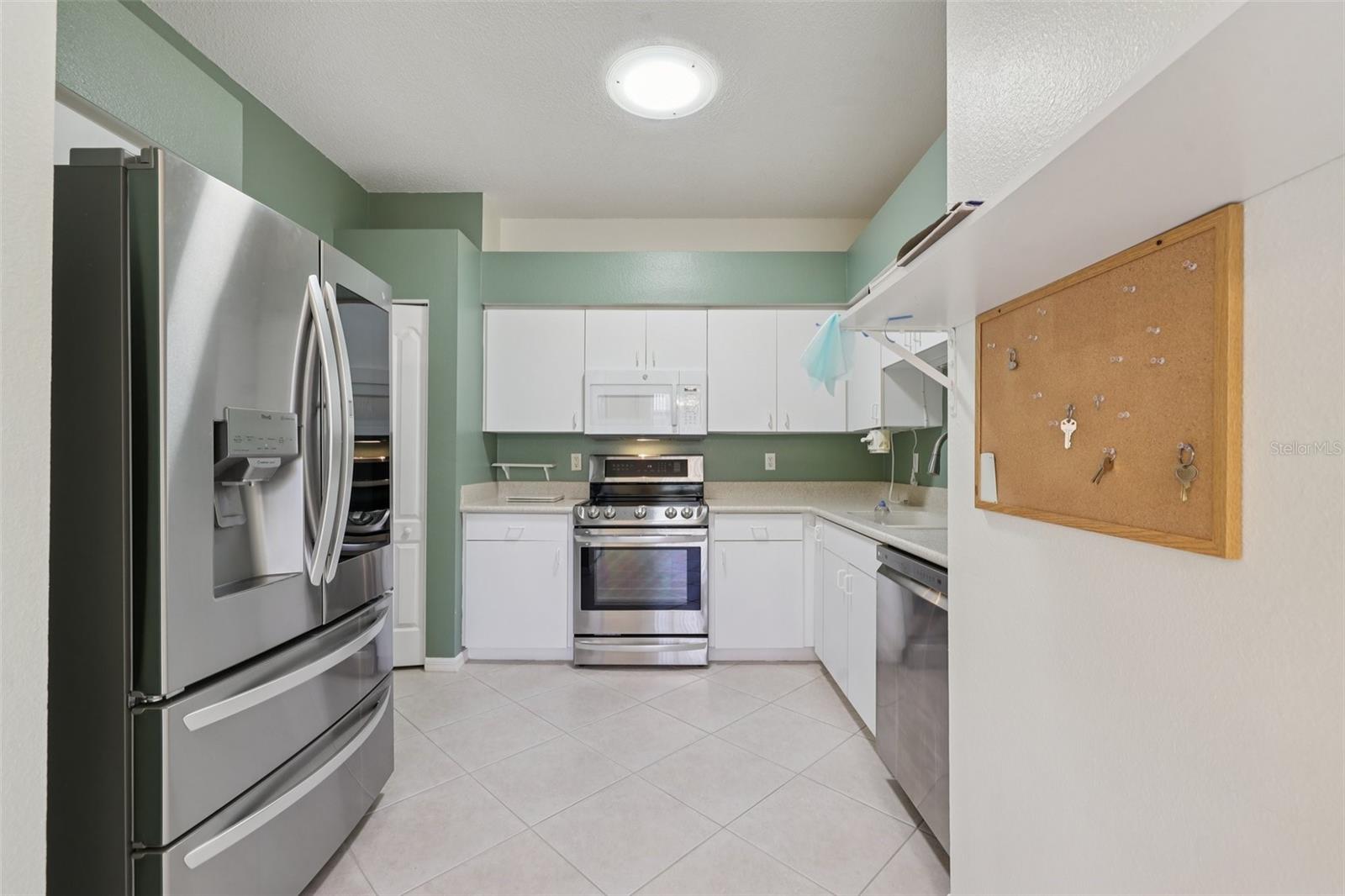 615 TREMONT GREENS LN