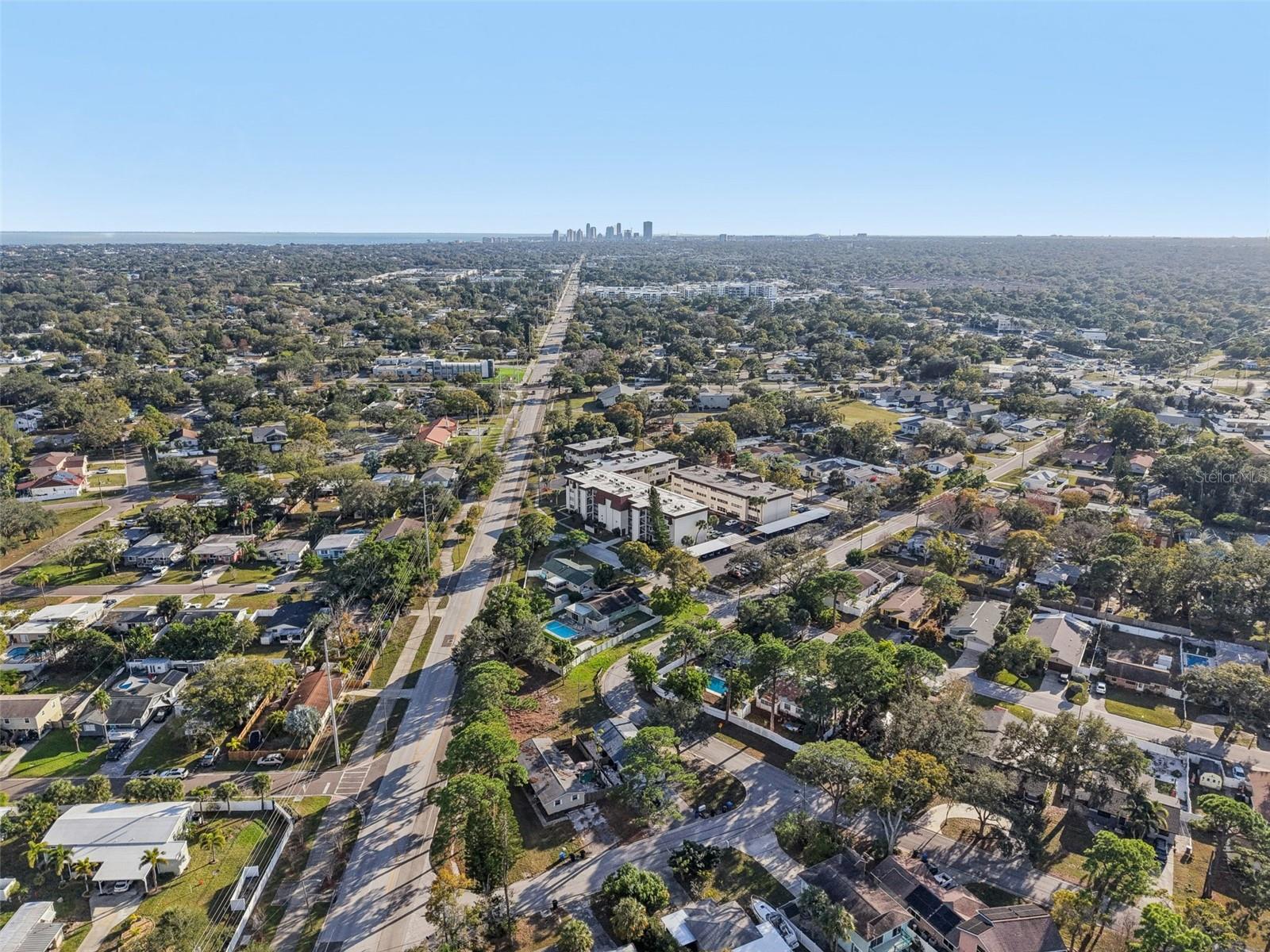 209 NE LINCOLN CIR N #309