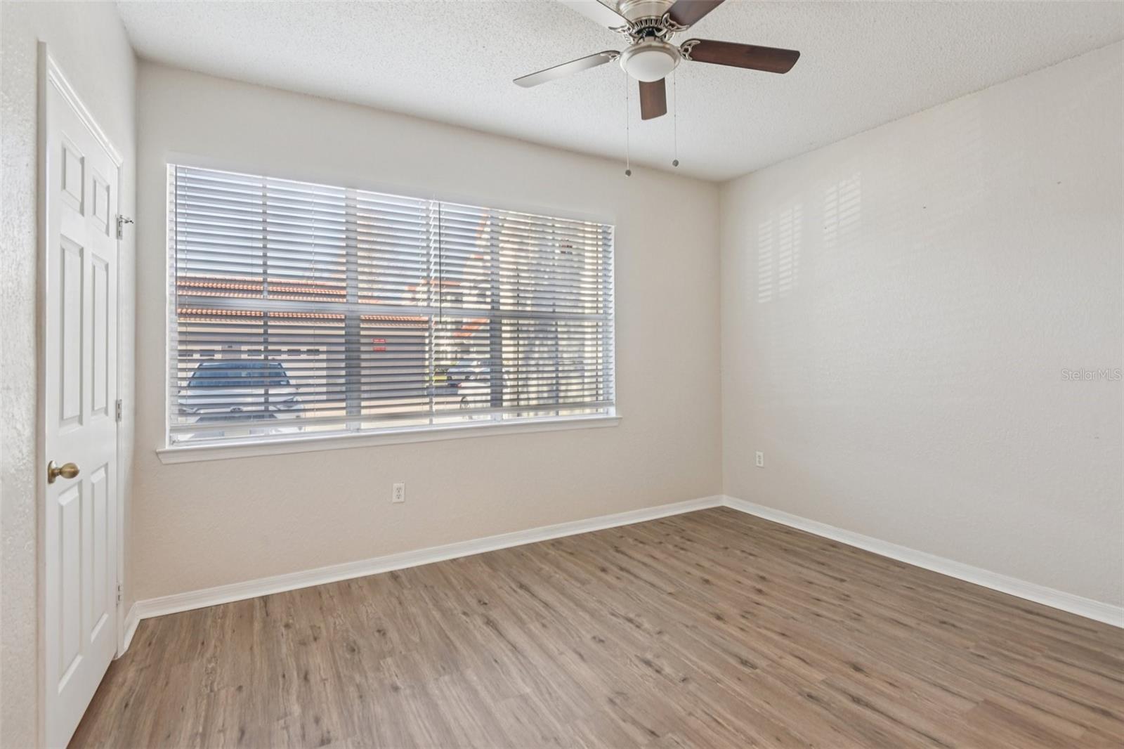 18001 RICHMOND PLACE DR #1213