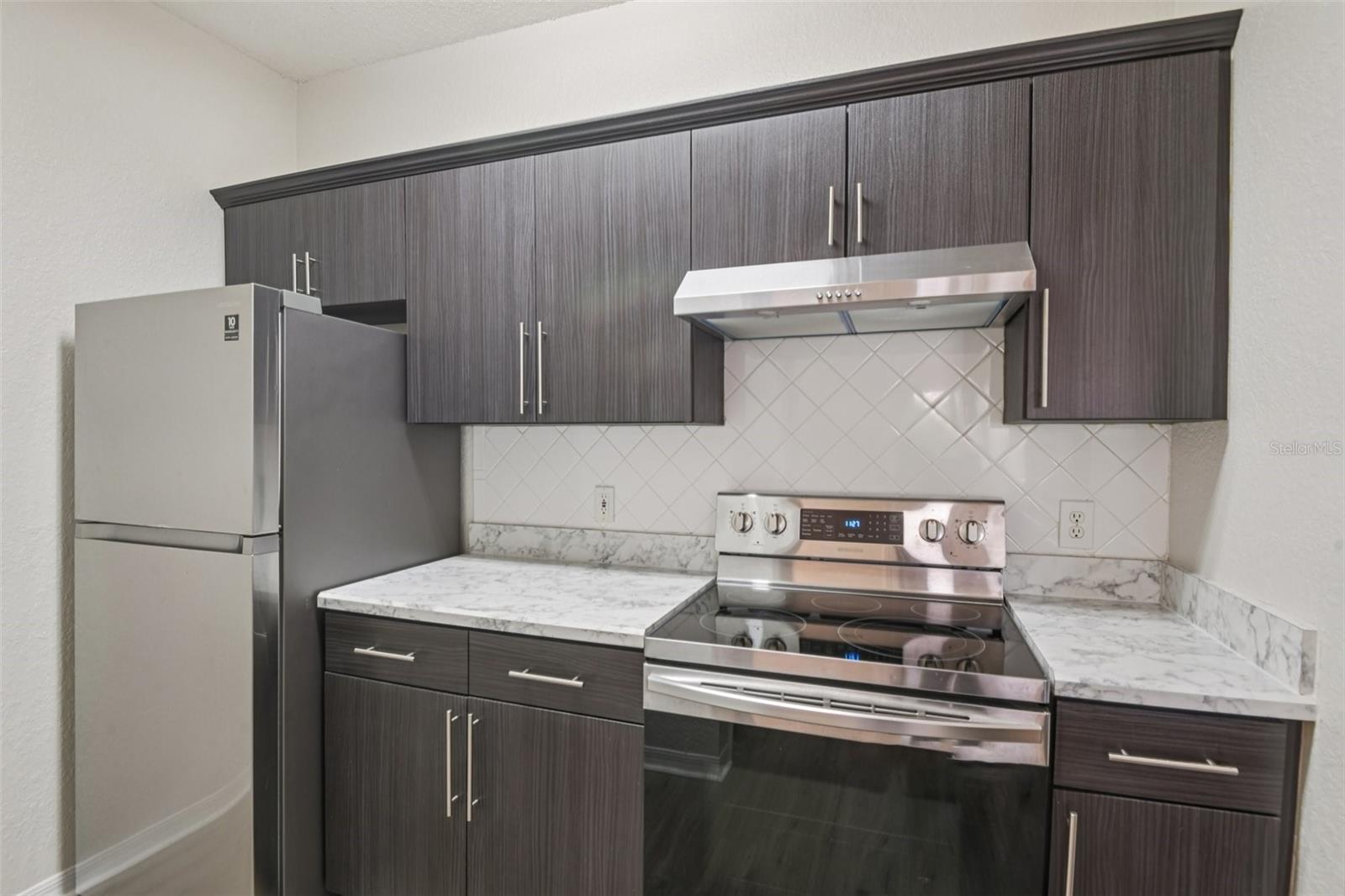 18001 RICHMOND PLACE DR #1213