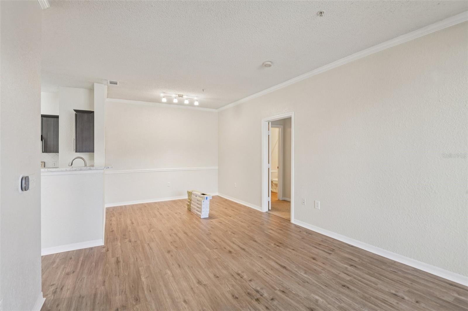 18001 RICHMOND PLACE DR #1213