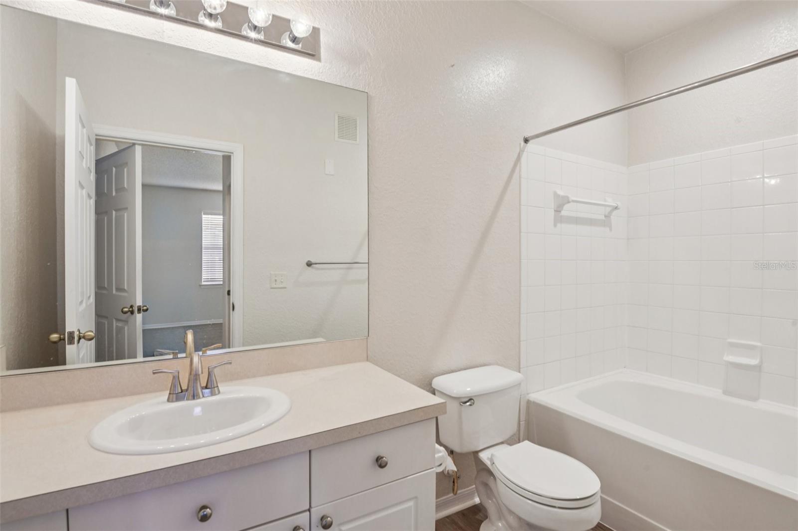 18001 RICHMOND PLACE DR #1213