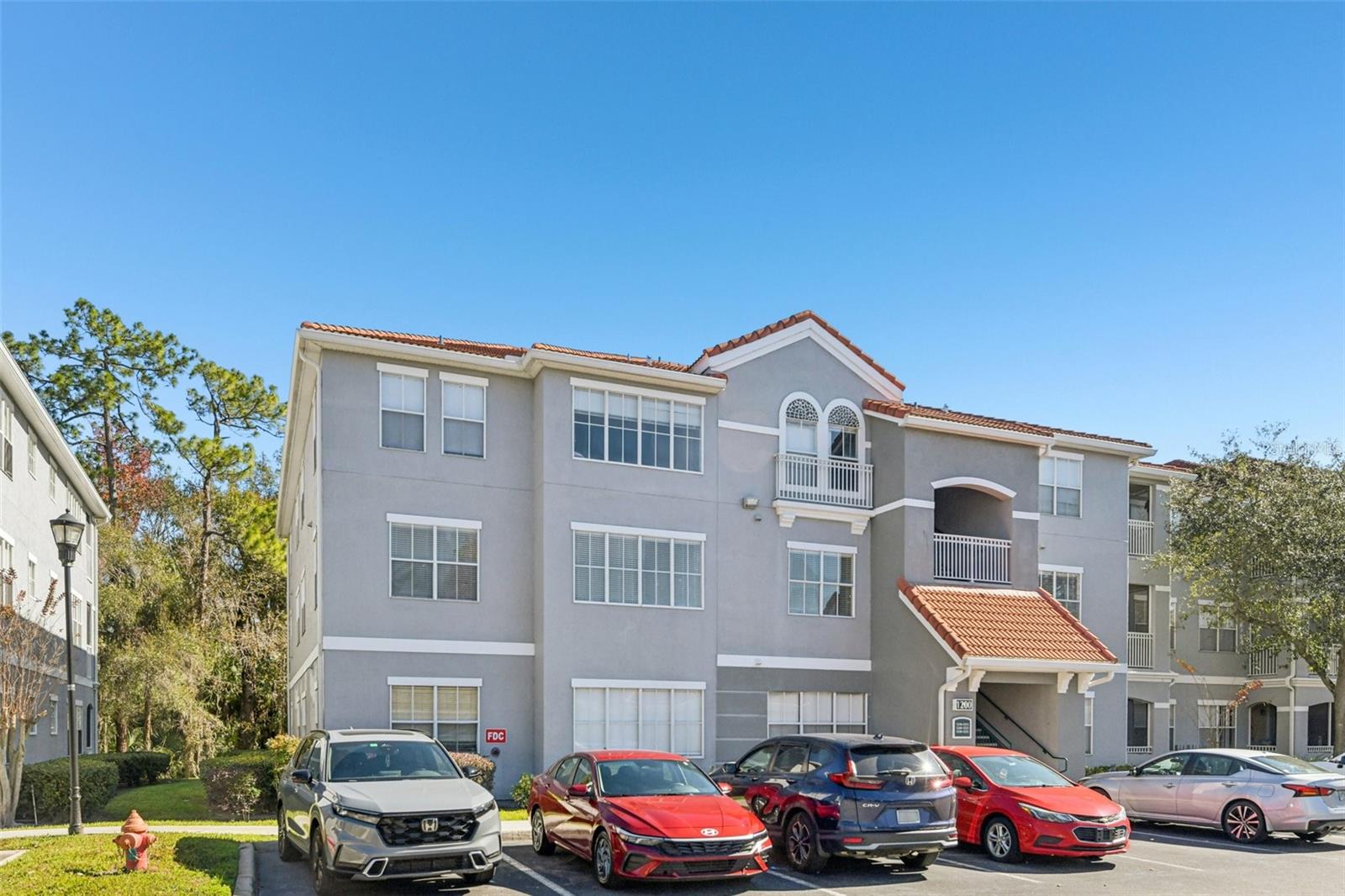 18001 RICHMOND PLACE DR #1213