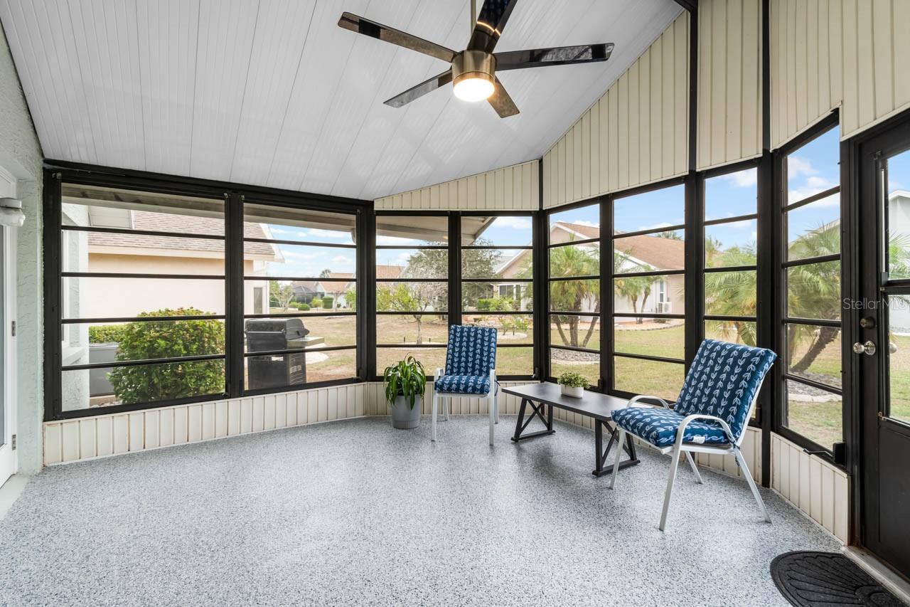 1613 E DEL WEBB BLVD