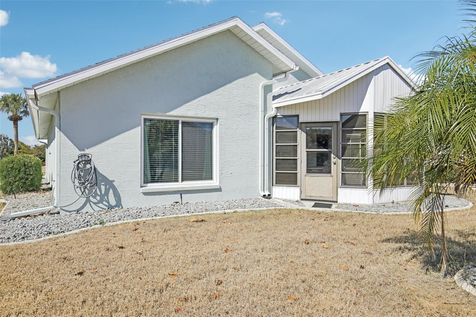 1613 E DEL WEBB BLVD