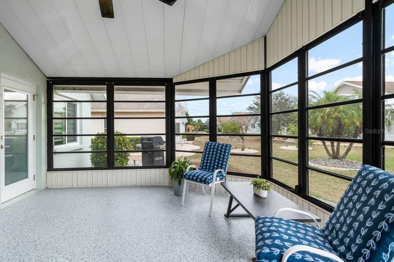 1613 E DEL WEBB BLVD