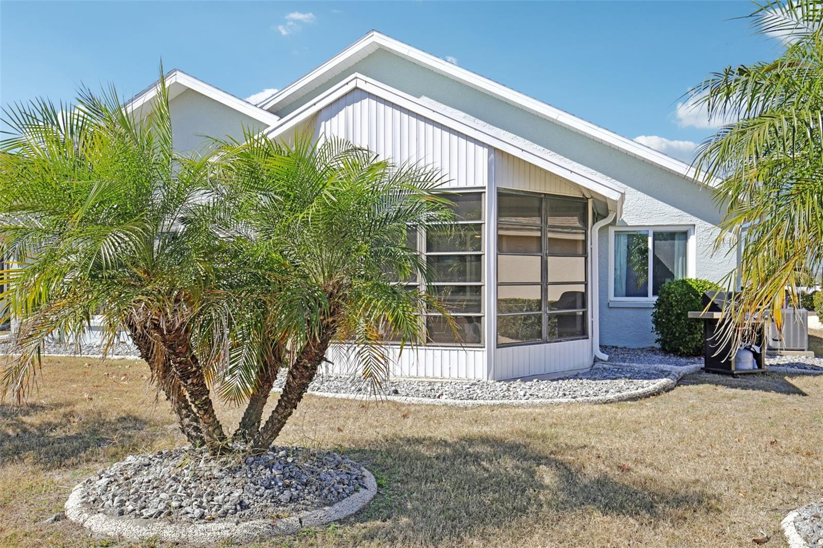 1613 E DEL WEBB BLVD