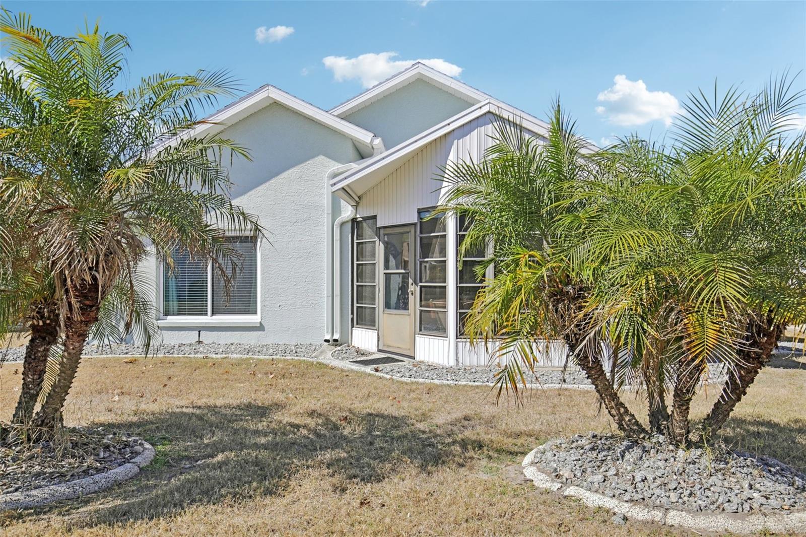 1613 E DEL WEBB BLVD