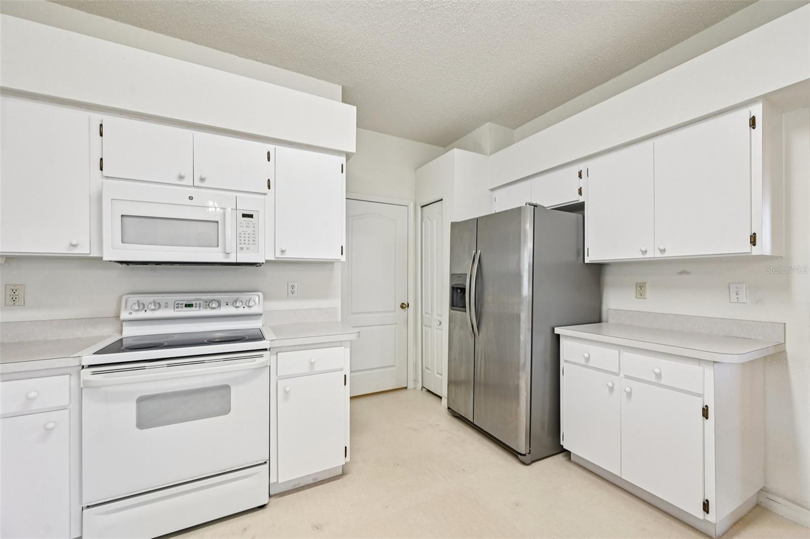 807 TREMONT GREENS LN