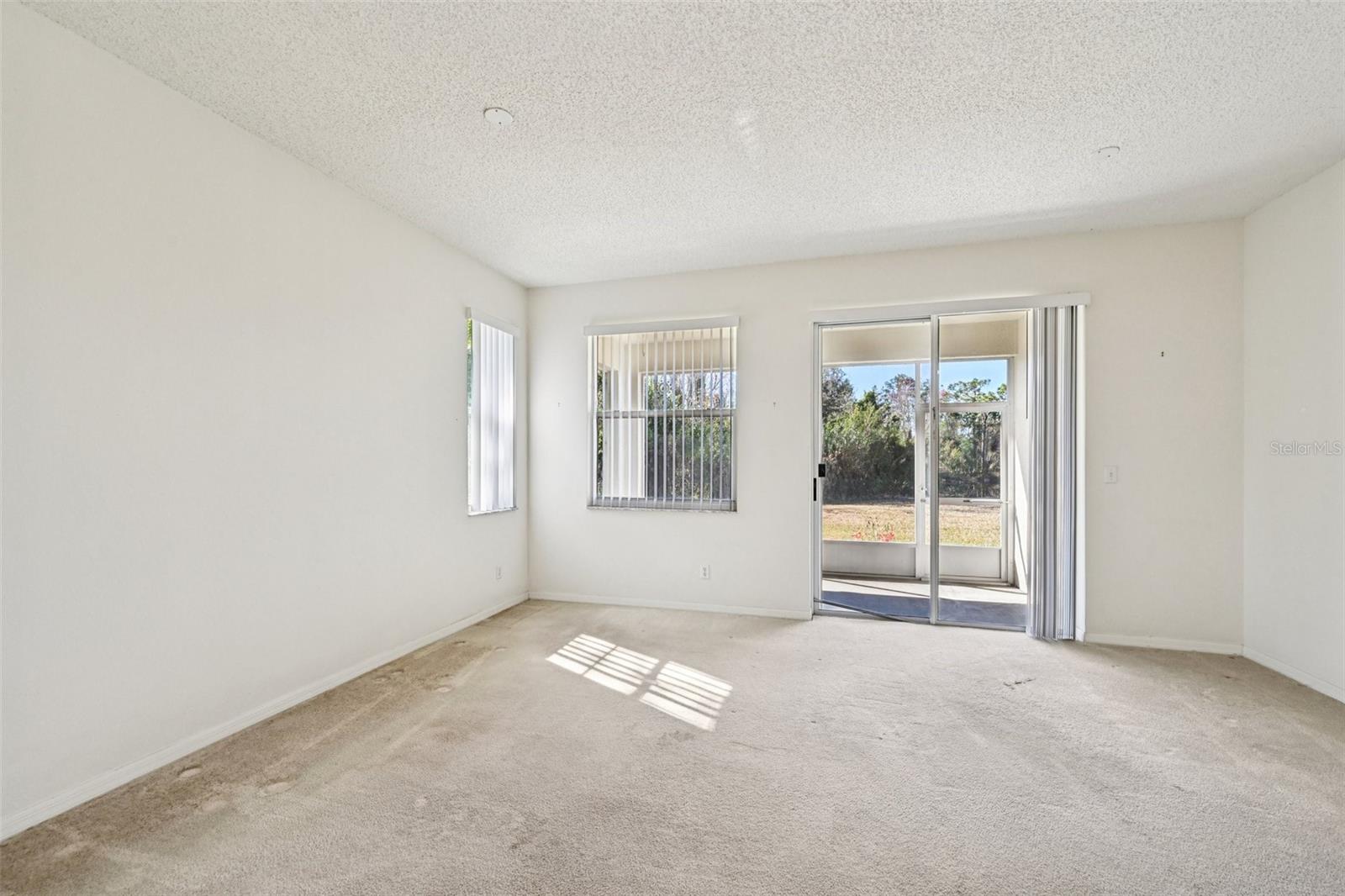 807 TREMONT GREENS LN