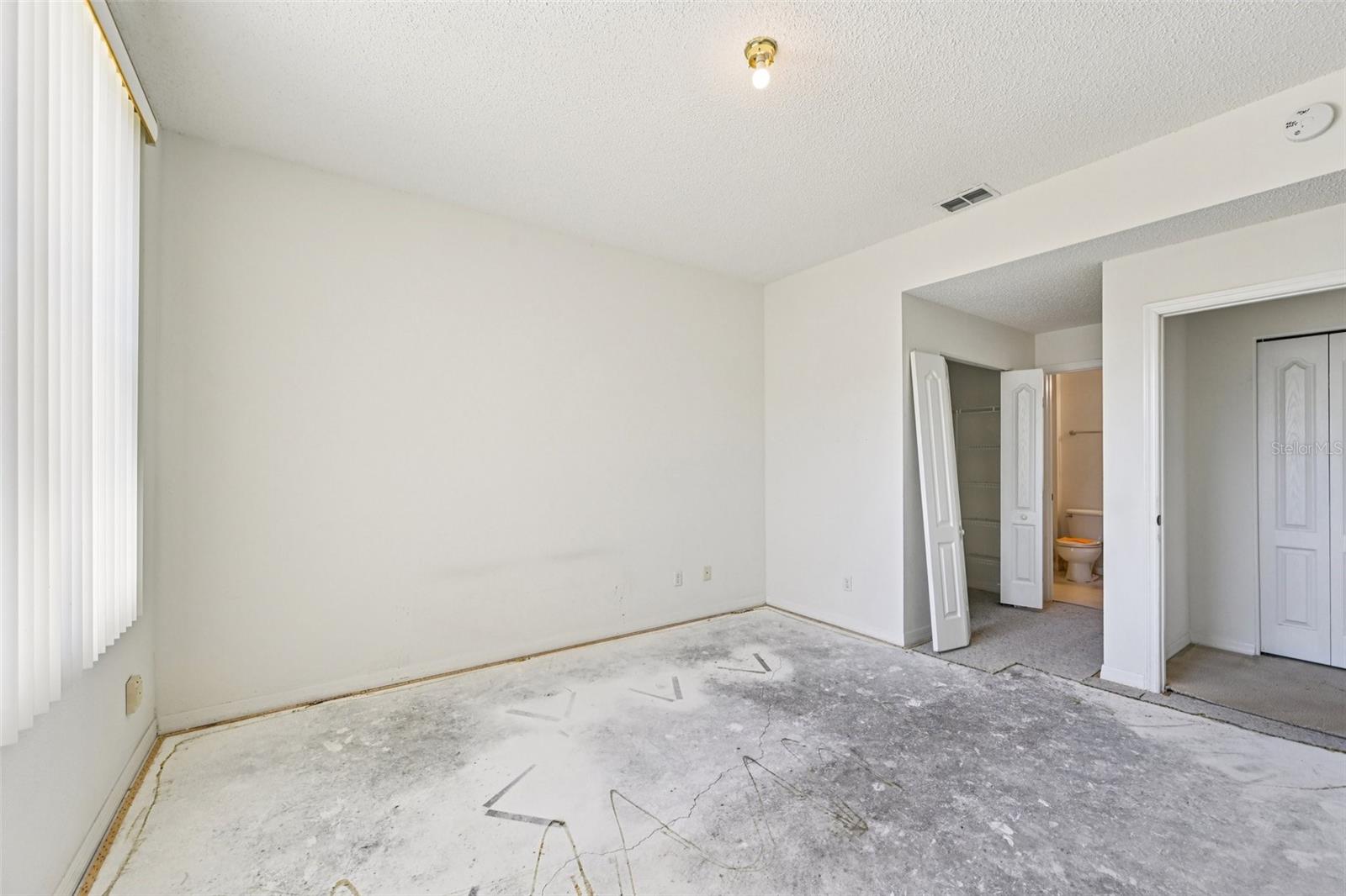 807 TREMONT GREENS LN