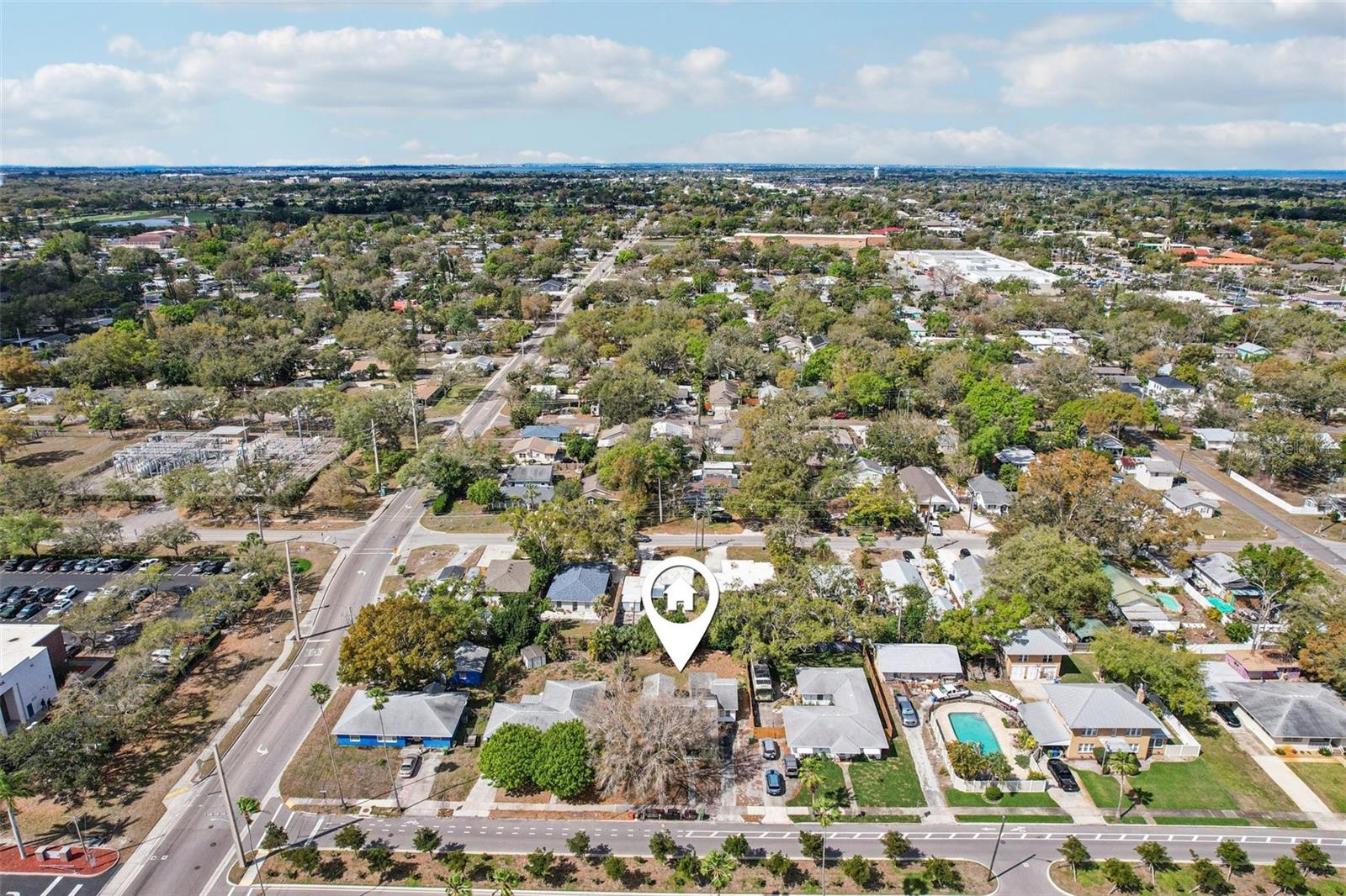 806 33RD STREET CT W