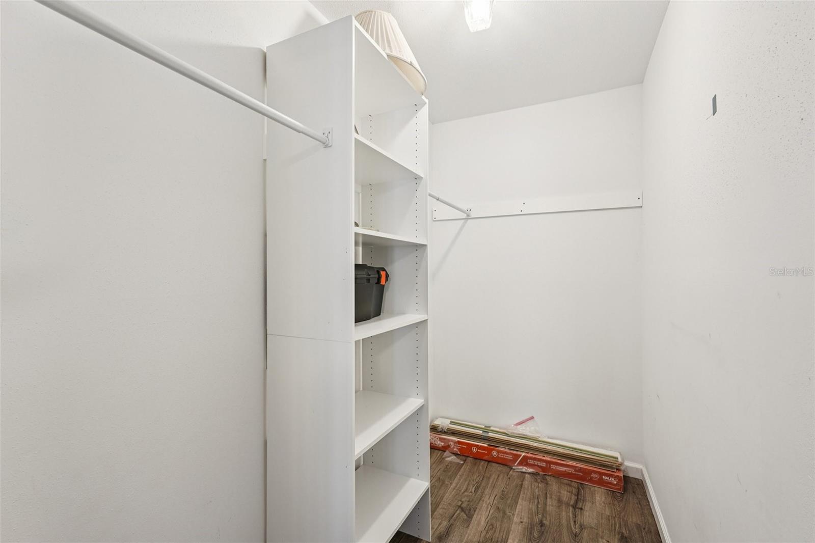 402 DORCHESTER PL #40