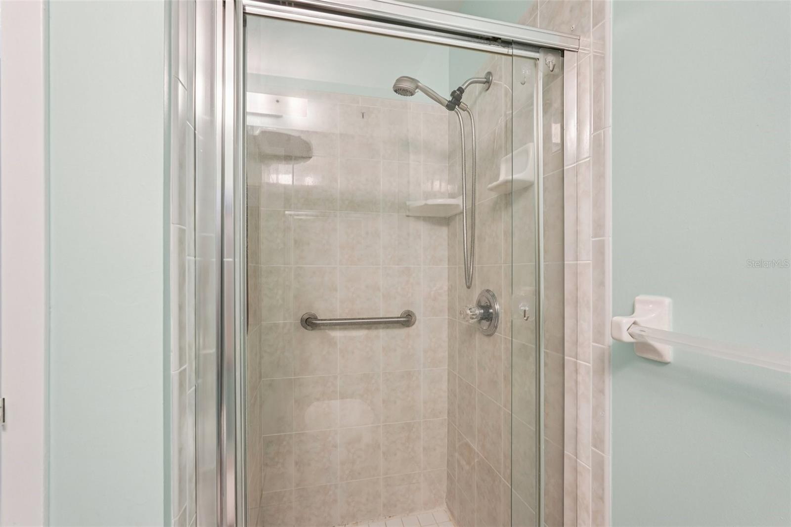 402 DORCHESTER PL #40