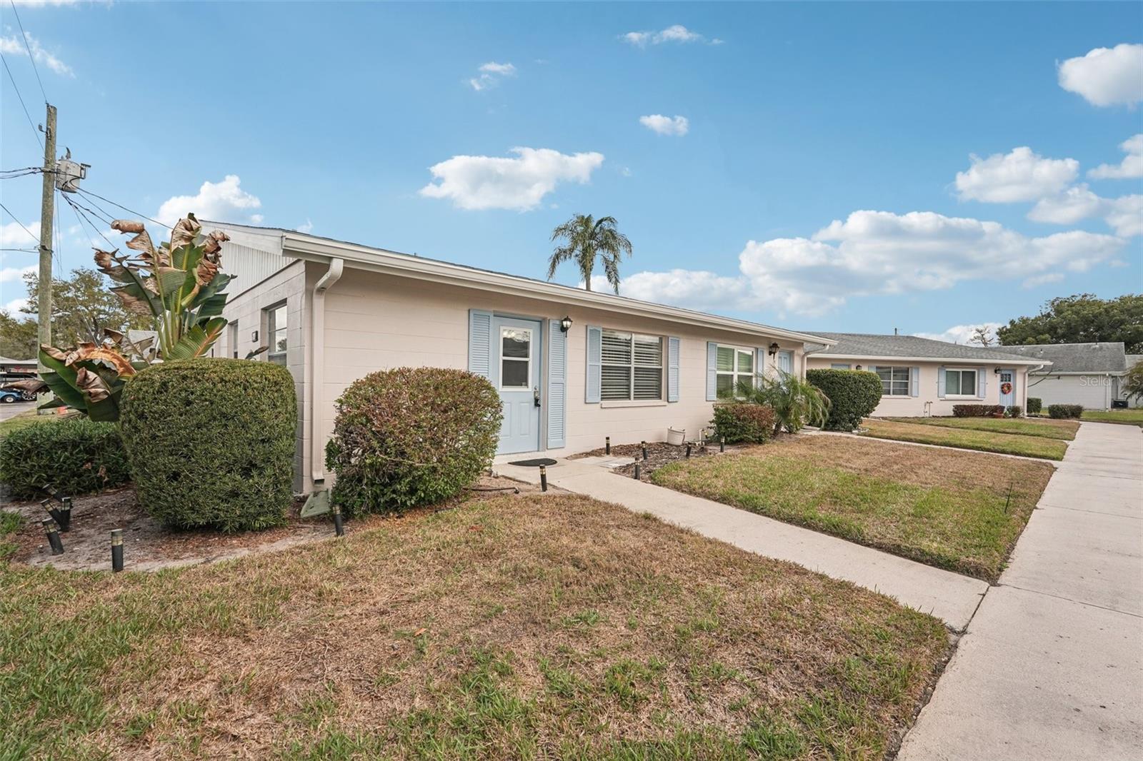 402 DORCHESTER PL #40