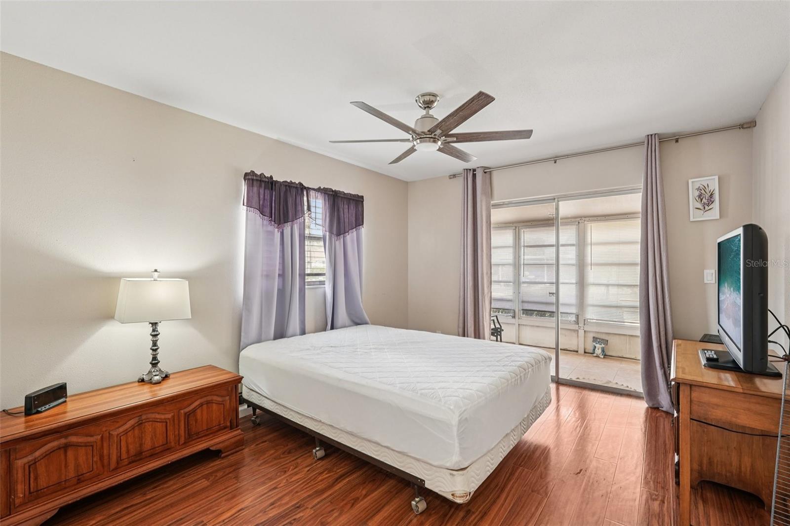 402 DORCHESTER PL #40