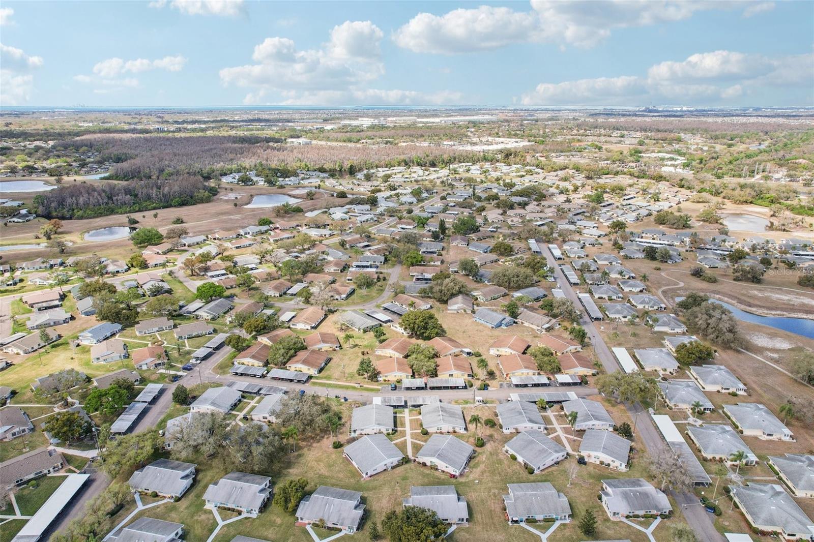 402 DORCHESTER PL #40