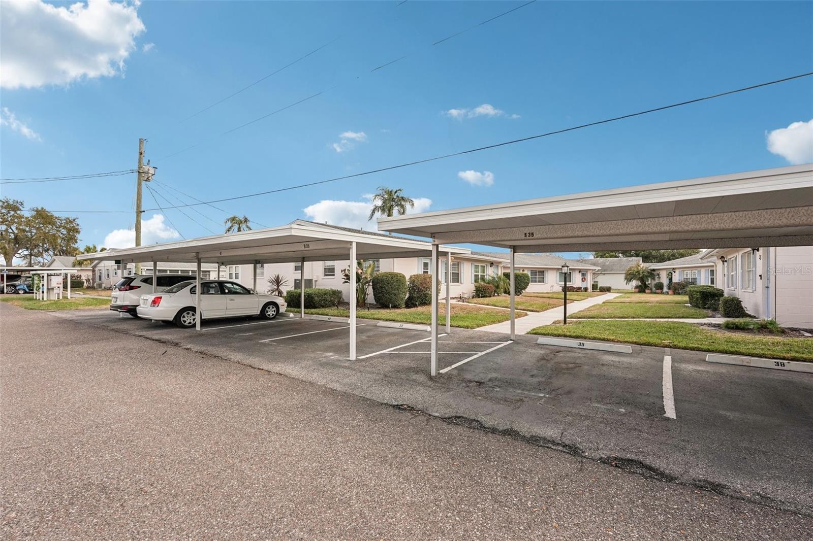 402 DORCHESTER PL #40