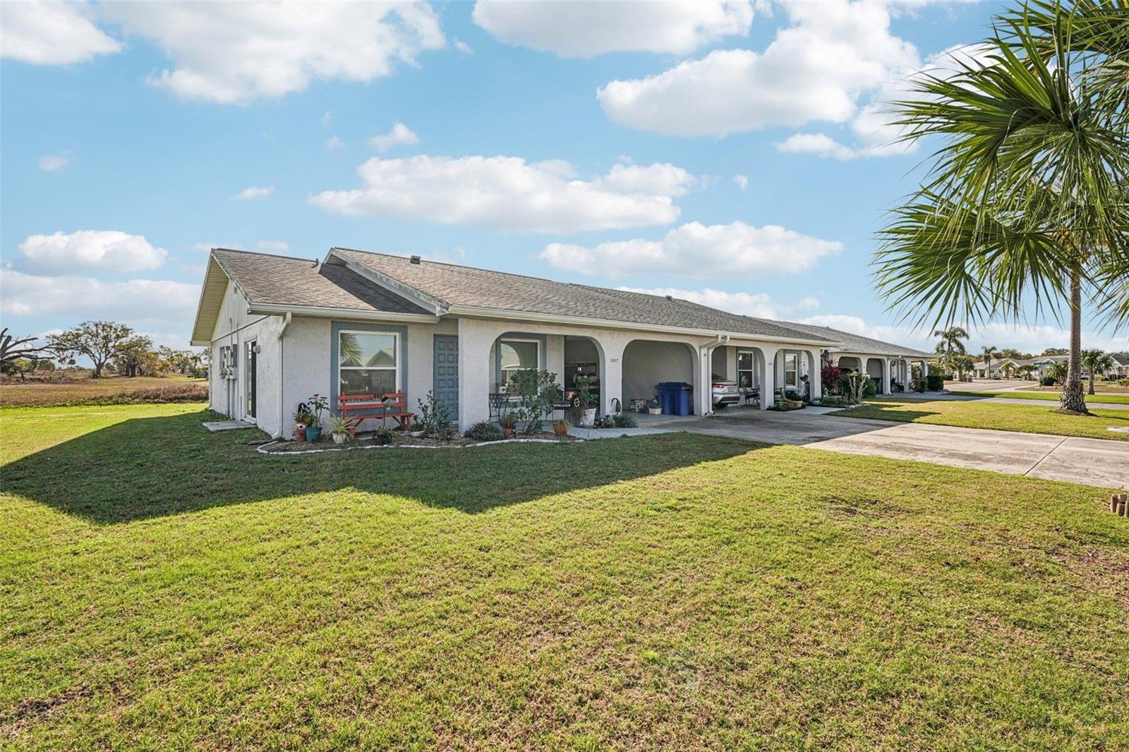 1307 NEW BEDFORD DR #3C